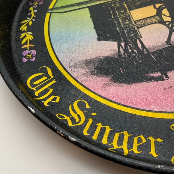 Vintage The Singer Manufacturing Company Bristolware Round 12" Retro Tin - Picture 7 of 15